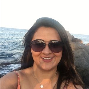 Meet your Posher, Divya